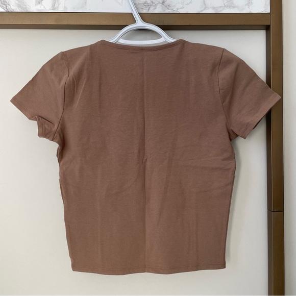 Hollister Sweetheart Crop T-shirt - Picture 2 of 2